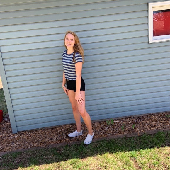 Meet your Posher, Malerie - Picture 1 of 1